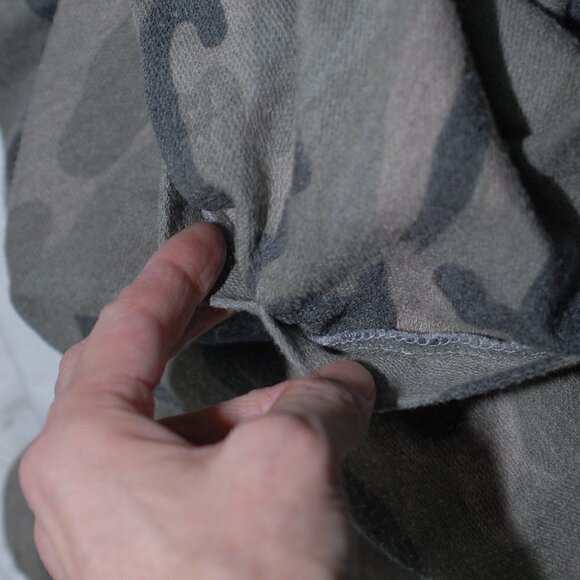 Oversized Distressed 12AM by Mon Ami USA Womens Camo Shirt Medium Green Flag - Picture 7 of 8